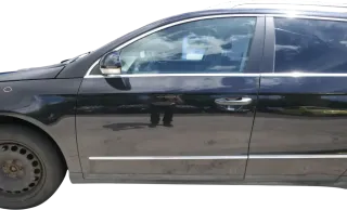 VW Passat 3C Kombi /Limousine Tür vorne links Fahrer schwarz LC9X -ohneAnbauteil - Bild 1