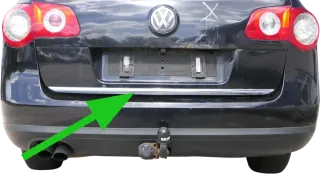 VW Passat 3C B6 Kombi Leiste Zierleiste an Heckklappe hinten chrom silber - Bild 1