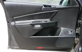 VW Passat 3C Variant Türverkleidung Verkleidung Tür vorne links schwarz Leder - Bild 4