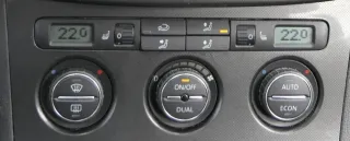 VW Passat 3C Steuergerät Klimaanlage Klimabedienteil 3C0907044BB Climatronic - Bild 2