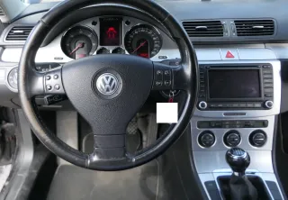 Passat 3C B6 Mittelkonsole Verkleidung um Navi Klappe Abdeckung Dekor silber geb - Bild 6