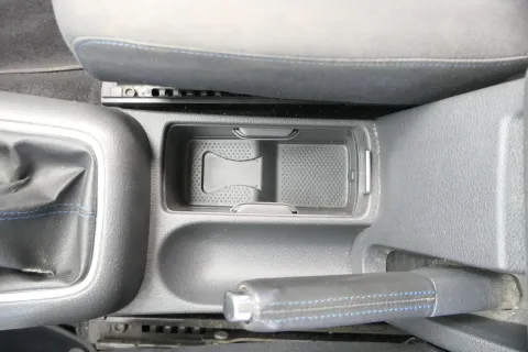 VW Golf 5 1K Handbremse Feststellbremse Handbremshebel Leder blau blaue Nähte