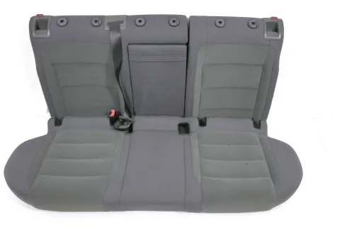 VW Golf 5 V Sitz Sitze hinten Rückbank Rücksitzbank 3 Punkt Lehne Ski durchrei