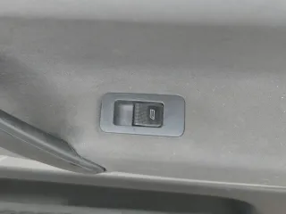 1x VW Lupo Arosa Türverkleidung Verkleidung Tür vorne rechts oben Türgriff - Bild 4