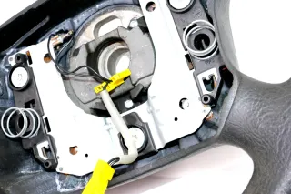 VW Golf 4 Lenkrad 4-Speichen 1J0419091AA /T / S  TRW (Airba-aufnahme vergleichen - Bild 2