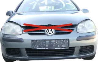 VW Golf 5 1K V Stoßstange vorne Frontstoßstange Stoßfänger LA6Q grau grün - Bild 1