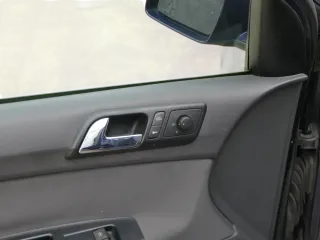 1x VW Polo 9N 9N3 Türverkleidung Verkleidung Tür vorne links 4/5-Türer - Bild 4