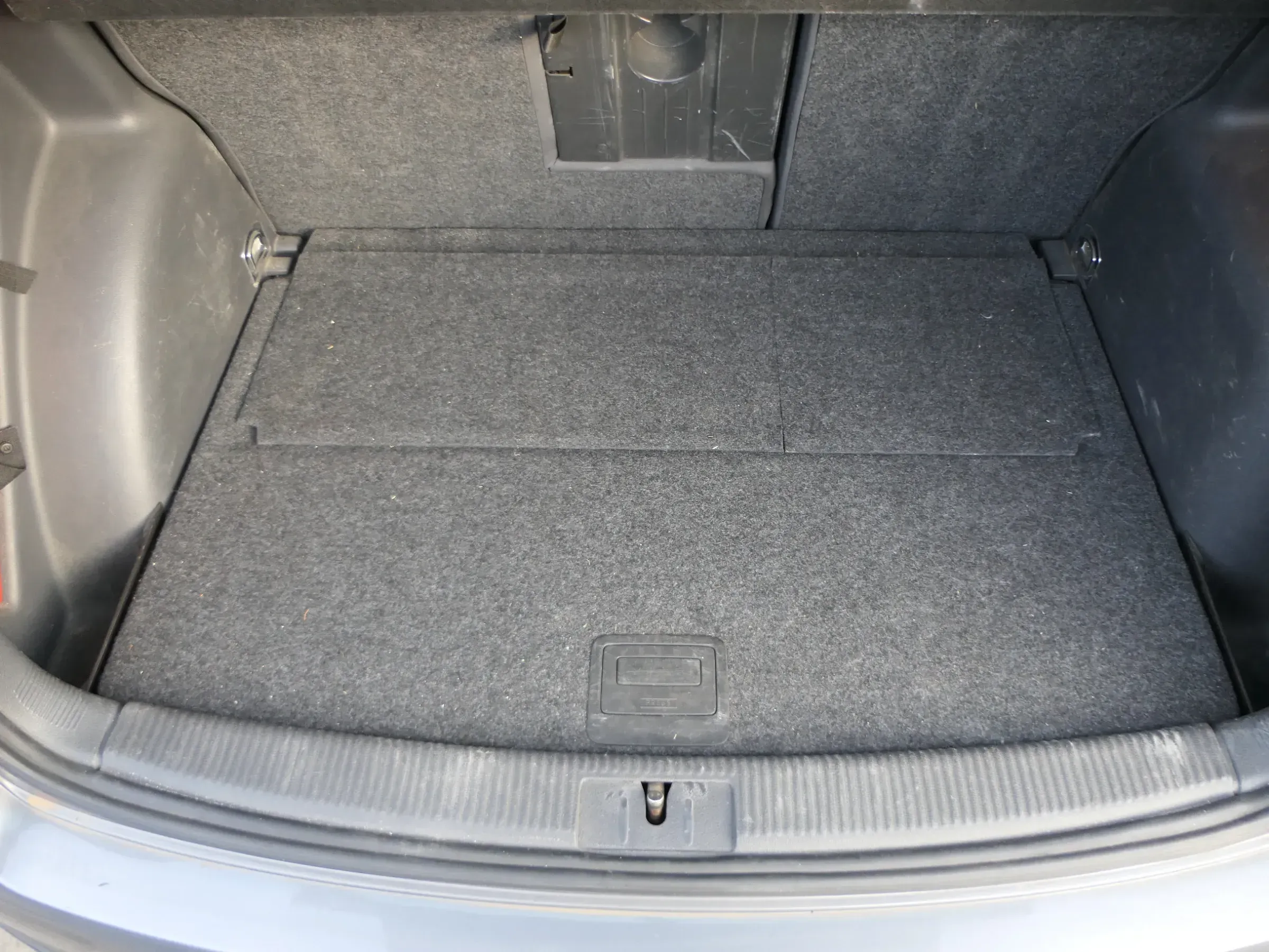 VW Golf Plus 5M Ladeboden Verkleidung Abdeckung Kofferraum Teppich Boden doppel - Bild 1