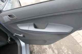 1 x Skoda Fabia 6Y Türverkleidung Verkleidung Tür hinten rechts schwarz onyx - Bild 5