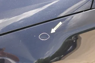 VW Passat 3C Kotflügel vorne links rot LY3D - Bild 3
