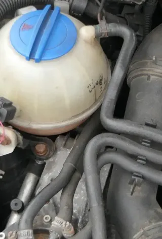 Passat 3C 2,0 TDI Leitung Leitungen Kraftstoffleitung Rohre Rohr 3C0130307 - Bild 2