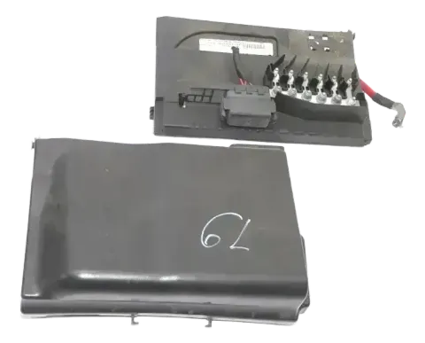 VW Polo 9N 9N3 Ibiza Kasten Abdeckung Batterie Sicherungsträger Sicherung