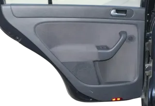 1x Golf Plus 5M Türverkleidung Verkleidung Tür hinten links schwarz Griff - Bild 1