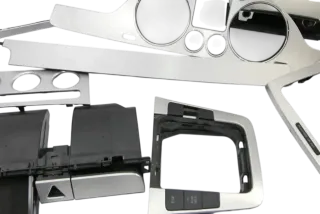 Passat 3C B6 Mittelkonsole Verkleidung um Navi Klappe Abdeckung Dekor silber geb - Bild 2