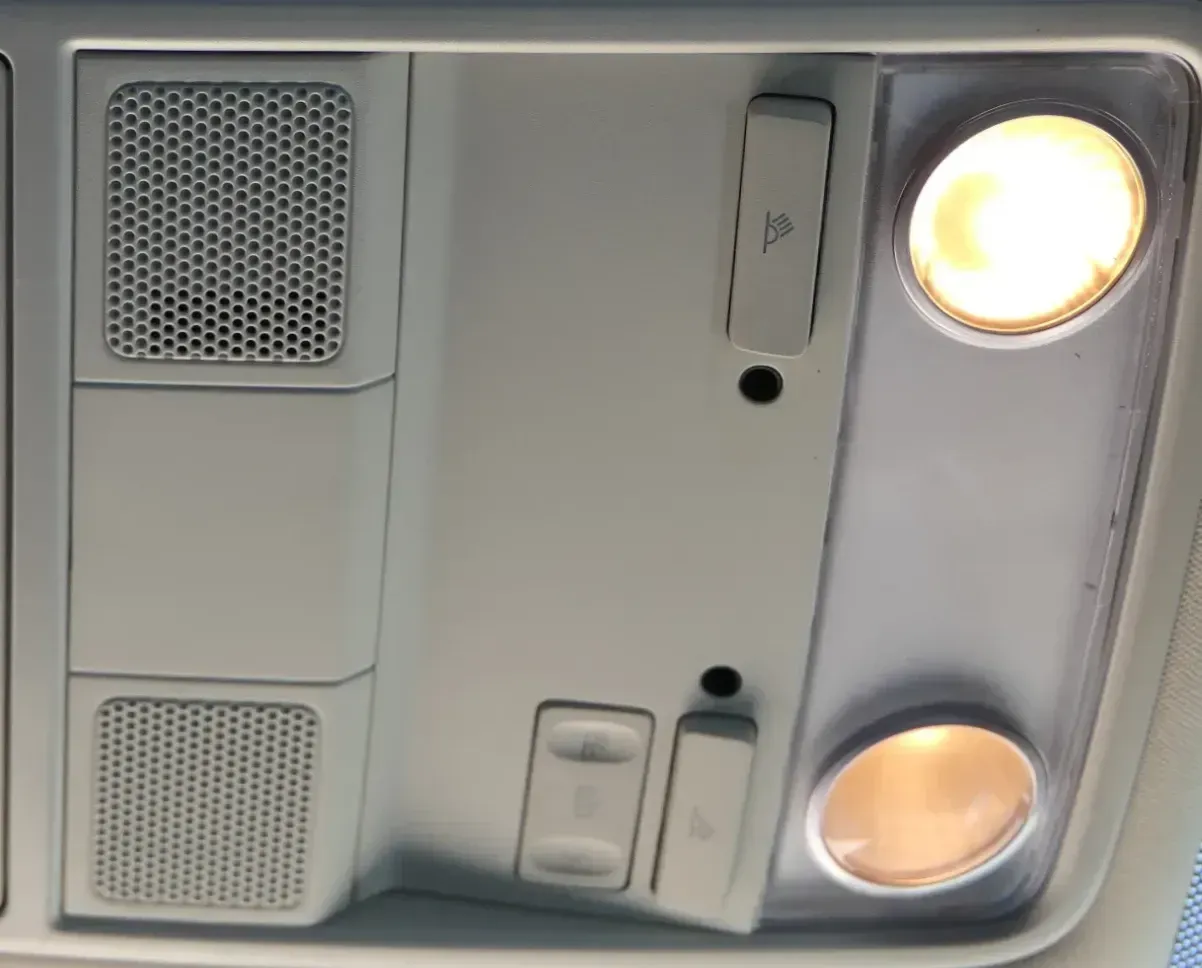 VW Golf 5 Innenraumleuchte Leuchte innen Leselampe Lampe 1K0947105AE grau - Bild 1