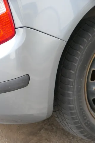 Skoda Fabia 6Y Schrägheck Stoßstange hinten Heckstoßstange grau LF7U - Bild 9