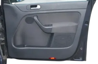 1x VW Golf Plus 5M 1x Türverkleidung Verkleidung Tür vorne rechts schwarz Griff - Bild 2