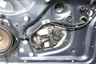VW Passat 3C elektrischer Fensterheber Motor vorne links 1K0959701L Steuergerät - Bild 1