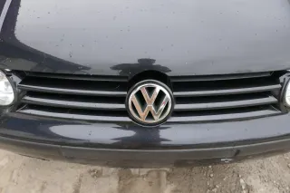 VW Golf 4 1J Stoßstange vorne Stoßfänger vorn schwarz LC9Z Frontstoßstange - Bild 4