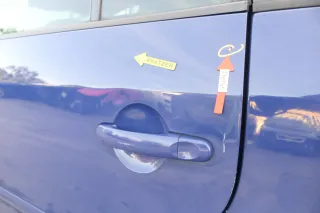 VW Touran 1T 1T3 Tür hinten links blau LL5M und Scheibe ohne Anbauteile - Bild 3
