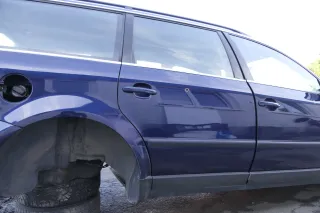 VW Passat 3B 3BG 3B6 Kombi Avant Tür hinten rechts mit Scheibe blau LB5N - Bild 1