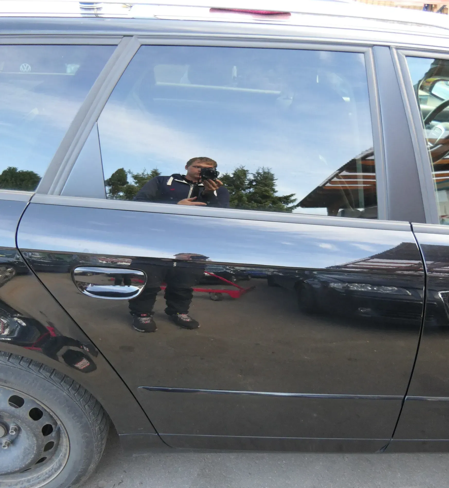 Audi A4 B7 8E Tür hinten rechts schwarz LZ9Y Kombi mit Scheibe und Rahmen - Bild 1