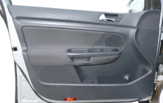 1x Golf 5 Limousine Türverkleidung Verkleidung Tür vorn links 4/5Türer Abdeckung - Bild 1