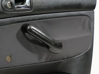 1x Golf 4 Bora Türverkleidung Verkleidung Tür vorne rechts 4/5-Türer schwarz - Bild 3