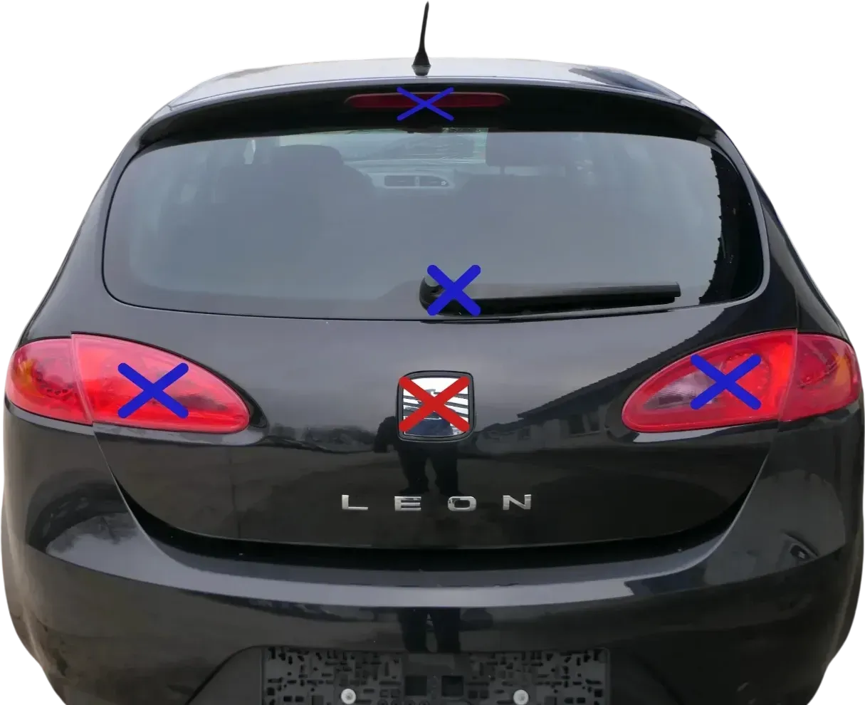 Seat Leon 1P Heckklappe Klappe hinten Kofferraumklappe schwarz LC9Z + Scheibe - Bild 1