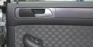 1x A6 4B Türverkleidung Verkleidung Tür hinten rechts schwarz soul Griff - Bild 3