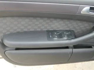 1x A6 4B Türverkleidung Verkleidung Tür vorne links schwarz Griff Hebel Abdeckun - Bild 4
