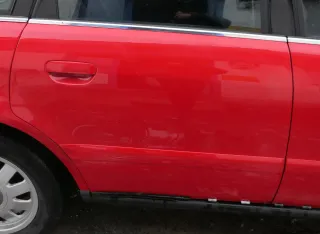 Audi A4 B5 Tür nur Türblatt hinten rechts rot LY3H - Facelift - Bild 1