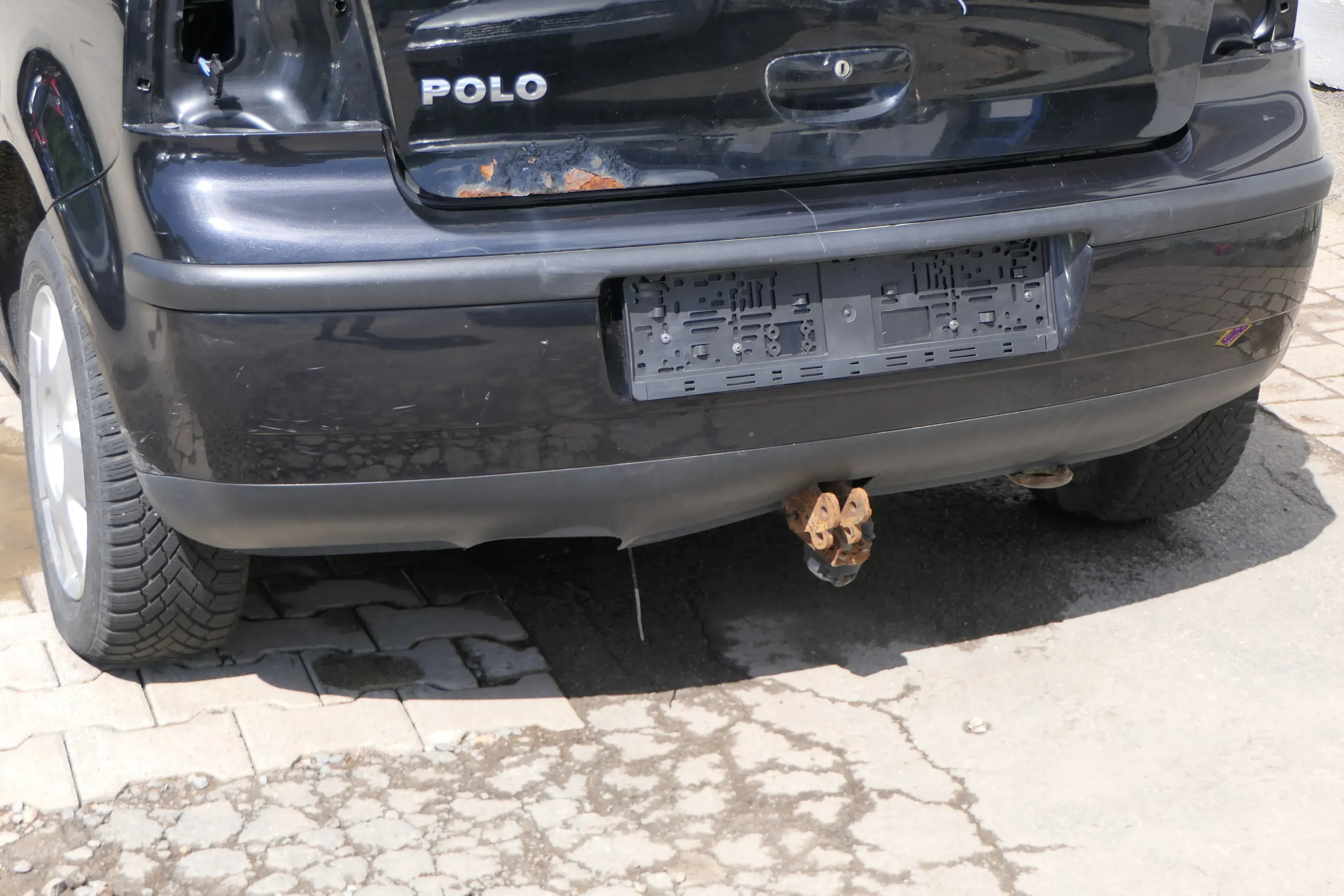 VW Polo 9N 9N3 Stoßstange Heckstoßstange hinten schwarz L041 - Bild 1