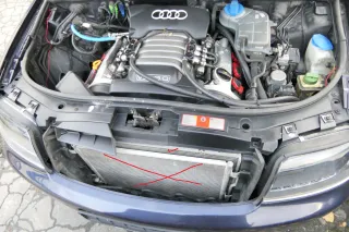 Audi A6 A4 8E Kühler 8E0121251M Wasserkühler mit Ölkühler Automatik - Bild 1