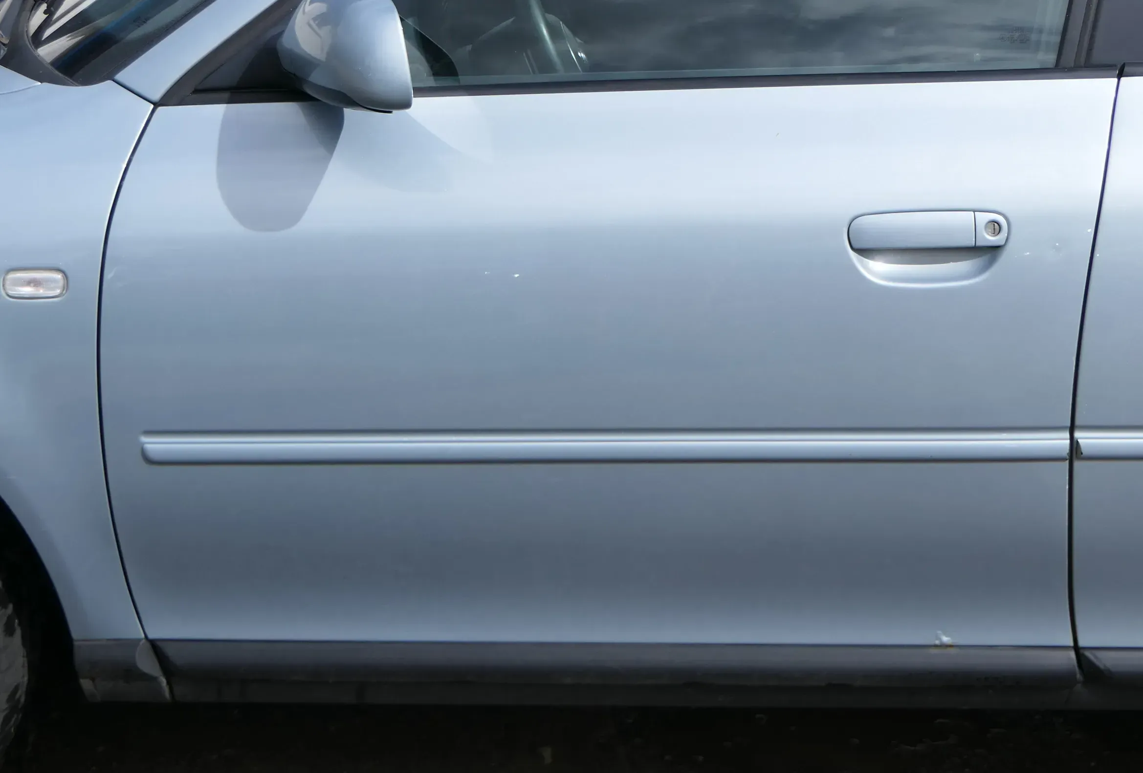 Audi A3 8L Tür nur Türblatt vorne links blau LY7R 4/5-Türer - Bild 1