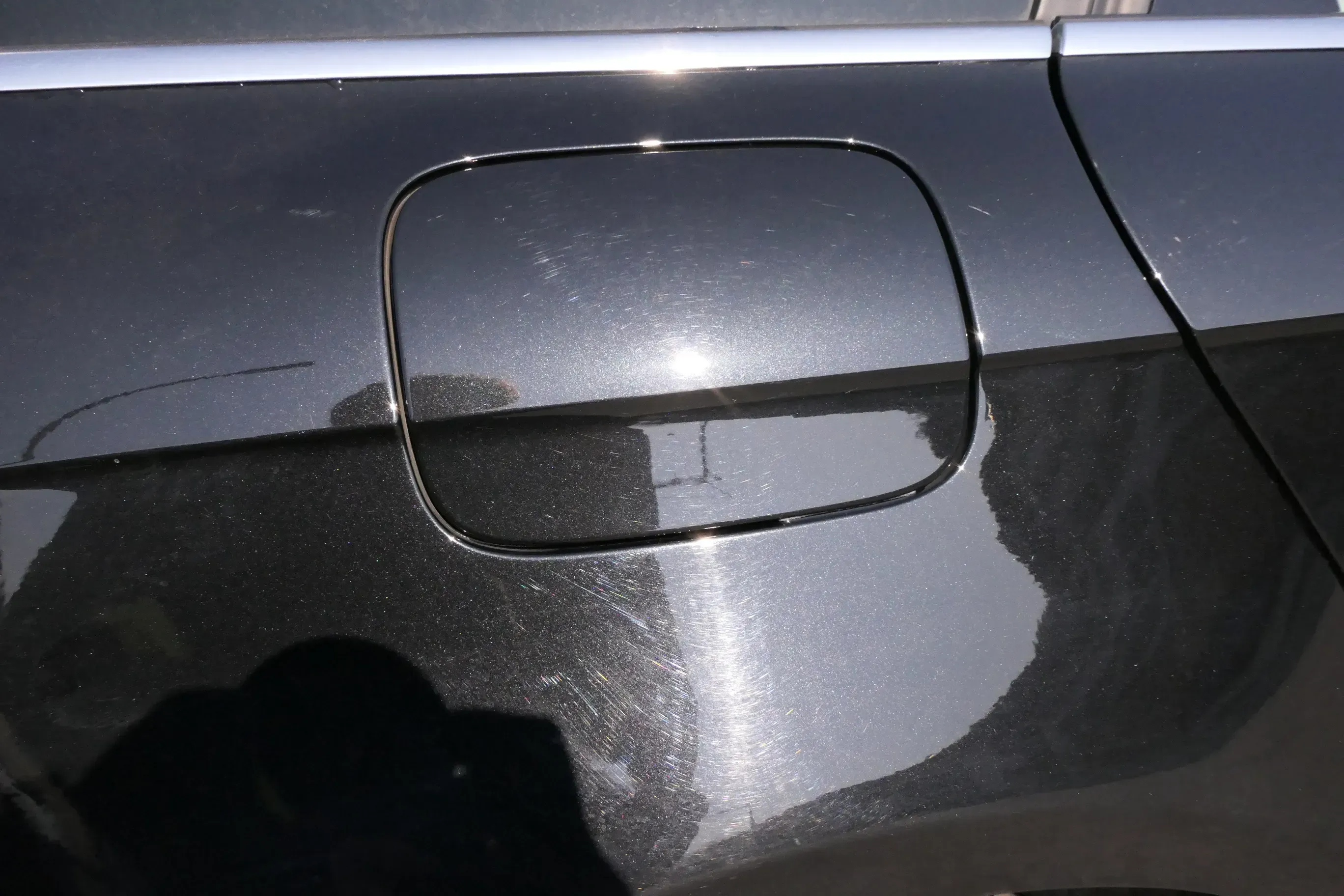 Audi A4 8K B8 Tankdeckel Tankklappe Tank Deckel Klappe LZ9Y schwarz - Bild 1