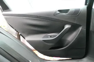 1x VW Passat 3C Variant Türverkleidung Verkleidung Tür hinten links schwarz - Bild 1