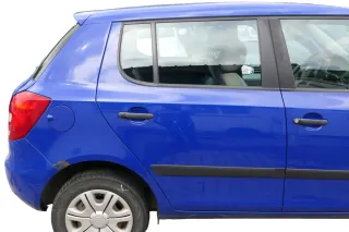 Skoda Fabia 5J Limousine Tür hinten rechts blau LF5K - Delle - Bild 1