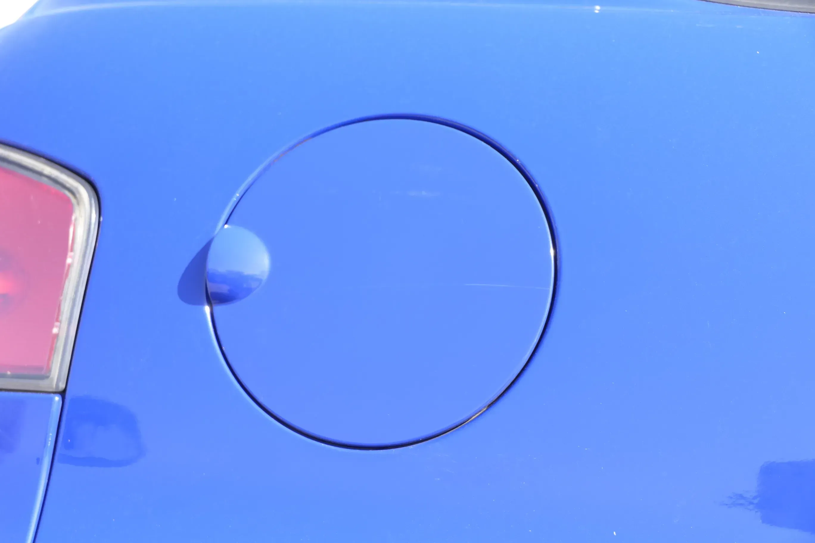 Seat Ibiza 6L Tankdeckel Deckel Tank Tankverschluß blau LS5G surfblue - Bild 1