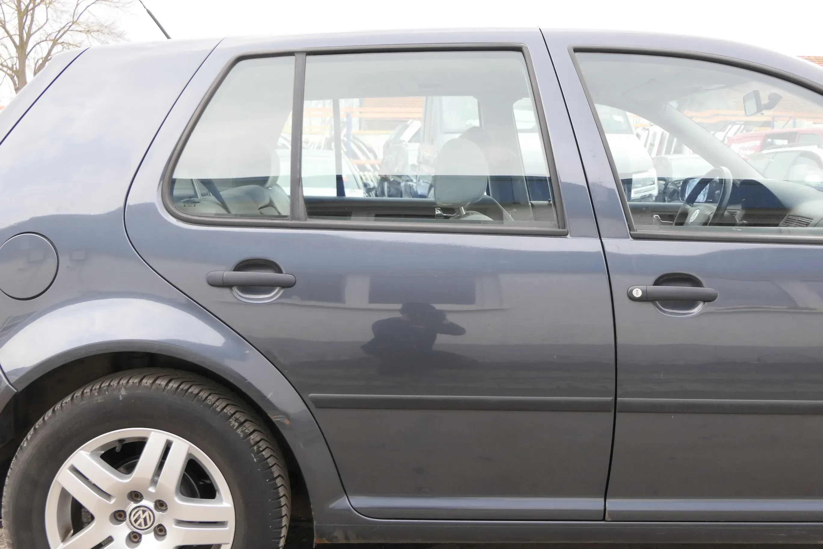 VW Golf 4 Limousine Tür hinten rechts grau blau LC7V (KEINkombi) - Bild 1