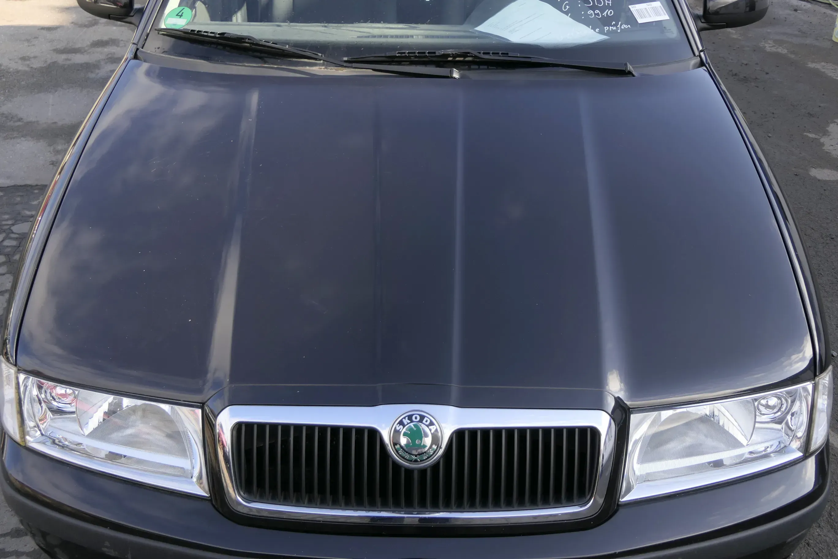 Skoda Octavia 1U Motorhaube Haube Klappe vorne schwarz LF9R OHNE Grill - Bild 1