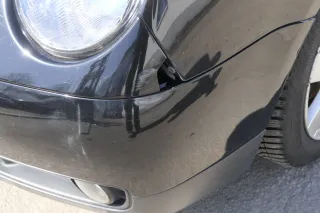 VW Lupo Stoßstange vorne Frontstoßstange Stoßfänger schwarz L041 vorn - Bild 2