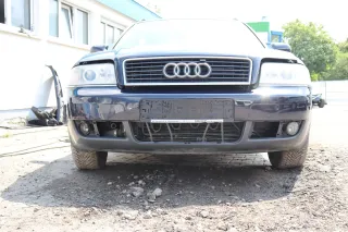 Audi A6 4B Frontstoßstange Stoßstange vorne Stoßfänger blau LY5K Facelift - Bild 1