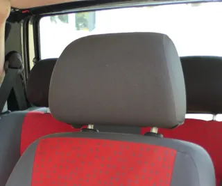 1x VW Polo 6N2 Lupo Sitz Kopfstütze vorne rechts oder links vorn dunkel off-blac - Bild 1