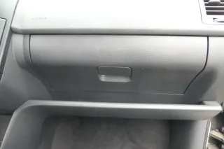 VW Polo 9N 9N3 Handschuhfach schwarz Handschuhfachdeckel Deckel Klappe - Bild 2
