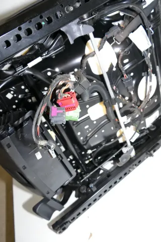 Audi A6 4G Sitz Fahrersitz vorne links (OHNE den AIrbag) höhenverstellbar - Bild 2