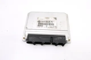 VW Passat 3B Steuergerät Motor Motorsteuergerät AEB 1,8T 8D0907557T - Bild 1