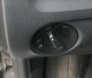 Skoda Fabia 5J Lichtschalter Schalter Licht 1U0941531D REH Nebelscheinwerfer - Bild 1