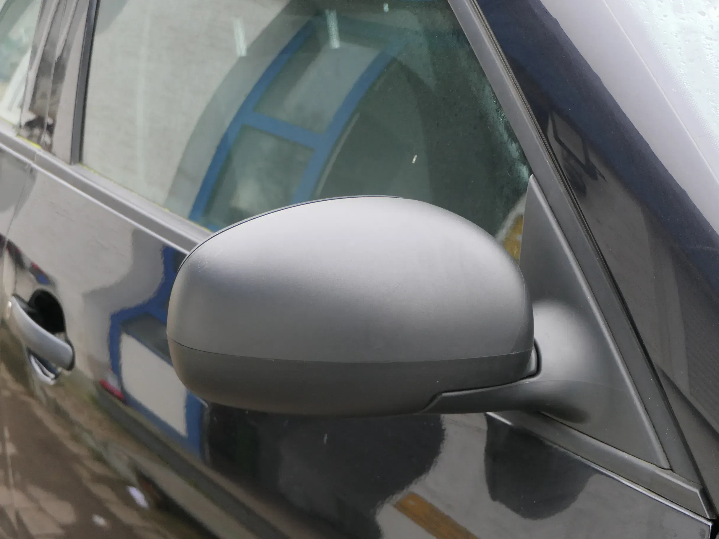 Skoda Fabia 5J mechanisch Spiegel Außenspiegel rechts mit Glas schwarz - Bild 1
