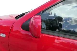 VW Polo 6N2 manueller Spiegel Außenspiegel links außen rot LP3G + Glas - Bild 4